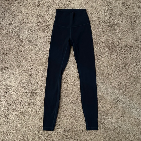 lululemon navy leggings size 2 (ankle length) - Picture 2 of 5